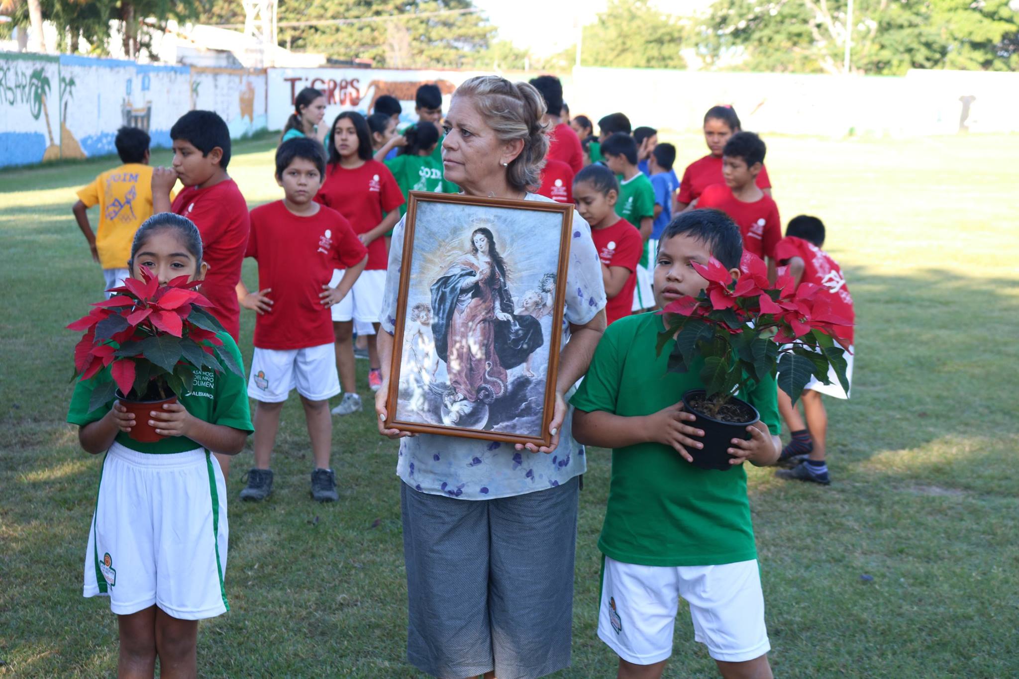 services-02 48359290 1175687142582444 4273184390105792512 N